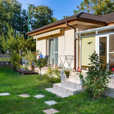 Twin Back By Interhome *